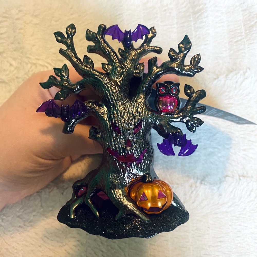 NEW Bath and Body Works MONSTER TREE NIGHTLIGHT Wallflower